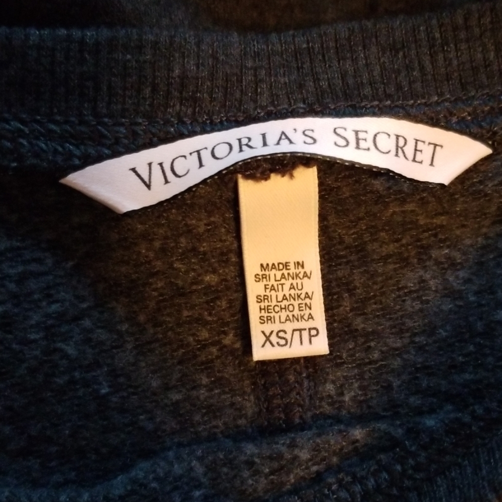 Victoria Secret Top - Picture 4 of 4